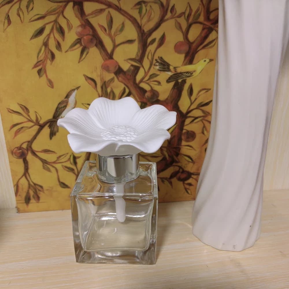 Diffuseur de fleurs en céramique fabriqué à la main, décor de parfum de maison, diffuseur d'aromathérapie pour bureau, chambre à coucher et toilettes