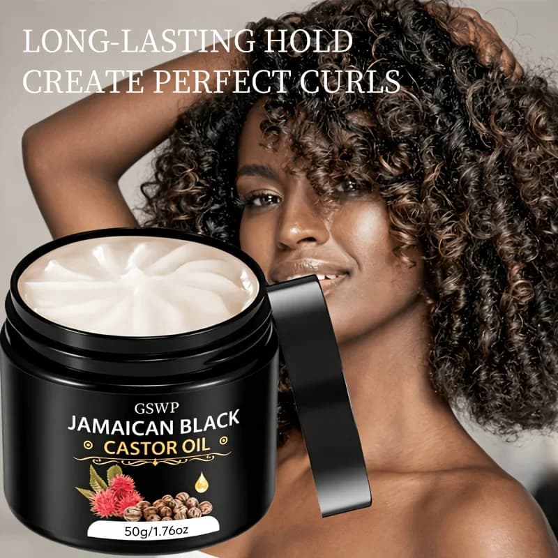 Crème pour boucles à l'huile de ricin GSWP. Hydrate en profondeur les cheveux bouclés, ajoute de la brillance, réduit les nœuds et contrôle les frisottis. 50g/100g