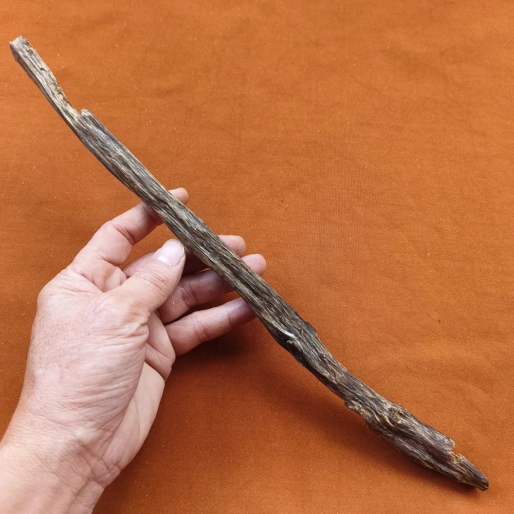 Encens authentique chinois Kynam 28g à l'huile noire naturelle pour la décoration de la maison, la méditation, le yoga et les senteurs spirituelles.