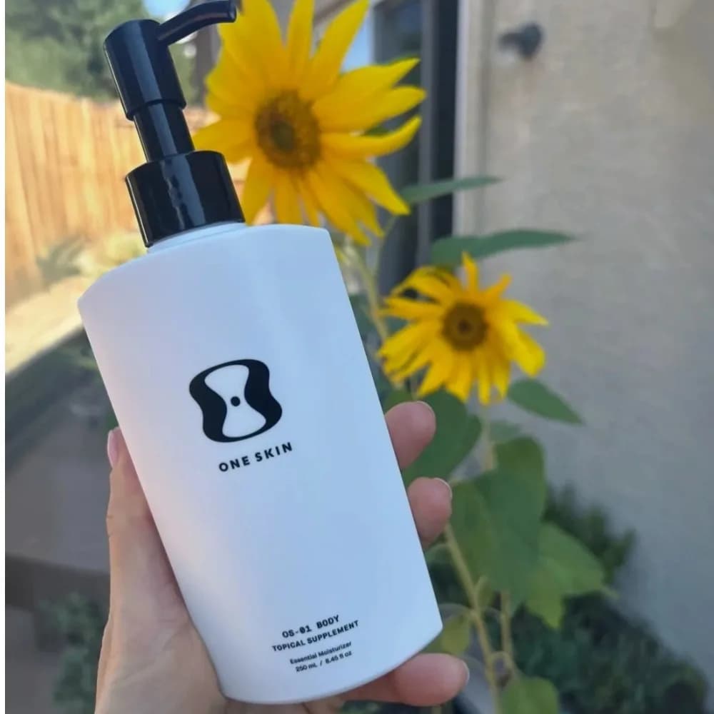 Lotion Corporelle OneSkin OS-01 250ml – Soin Essentiel Hydratant et Réparateur pour une Peau Nourrie et une Barrière Cutanée Améliorée