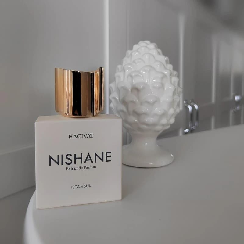 Parfum Oud Fruité 100ml pour Femmes et Hommes, Fragrance Raisin Ananas, Longue Durée, Bois d'Agar Arabe, Ambre, Parfum, Vaporisateur Corporel, Déodorant