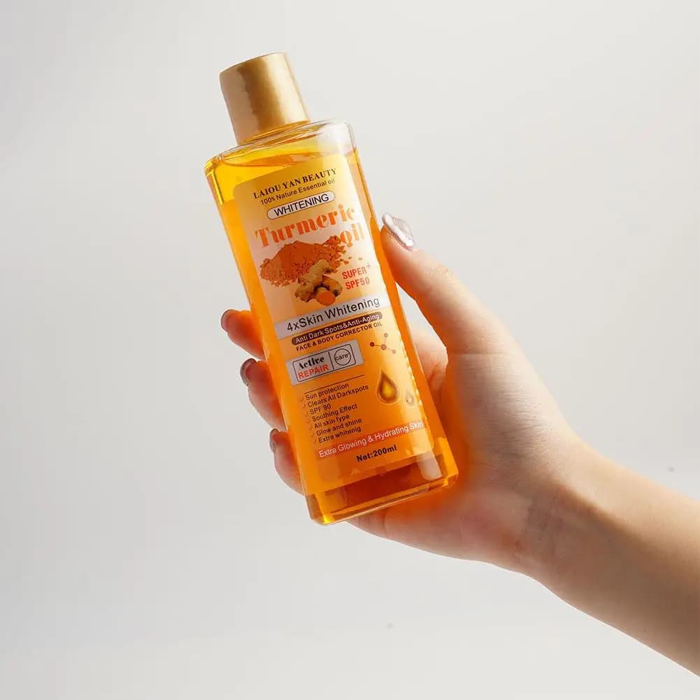 Huile essentielle de curcuma pour le visage et le corps