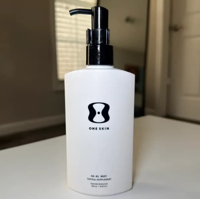 Lotion Corporelle OneSkin OS-01 250ml – Soin Essentiel Hydratant et Réparateur pour une Peau Nourrie et une Barrière Cutanée Améliorée