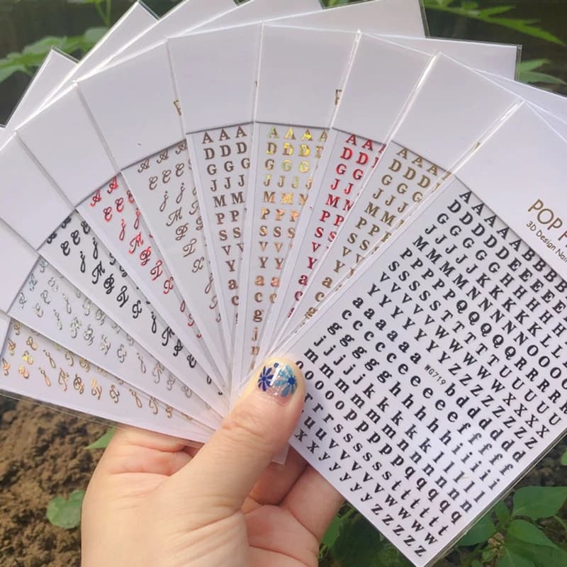 26 autocollants Alphabet à paillettes, lettres majuscules auto-adhésives inférieures pour étui, lettres autocollantes pour casquette de diplôme et artisanat d'art