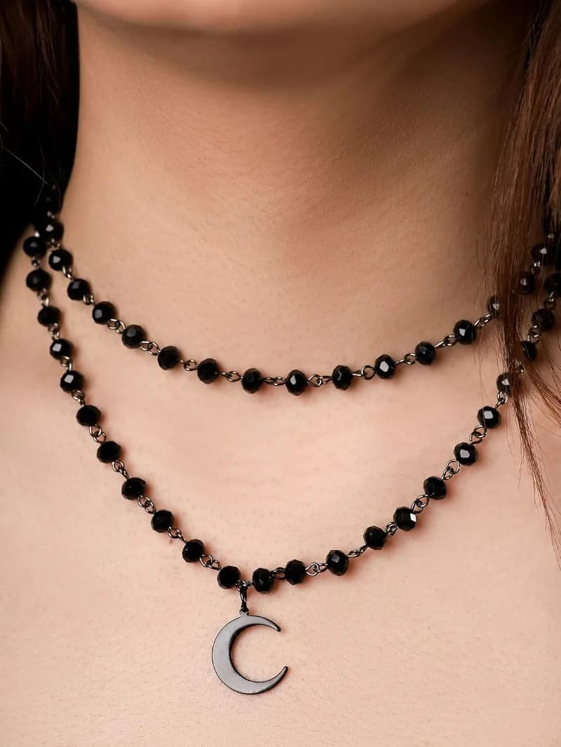 Tour de cou gothique en forme de croissant de lune noire, colliers de lune noire pour femmes, bijoux gothiques, cadeaux d'anniversaire de noël