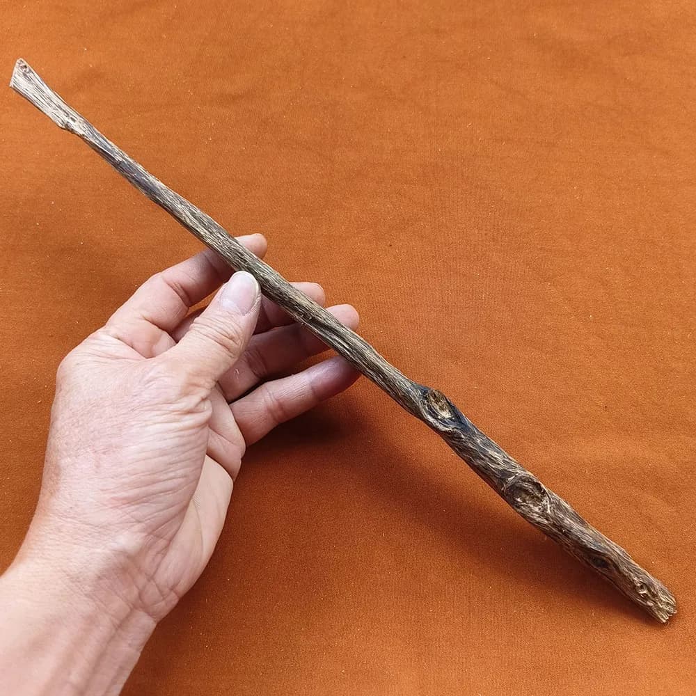 Encens authentique chinois Kynam 28g à l'huile noire naturelle pour la décoration de la maison, la méditation, le yoga et les senteurs spirituelles.