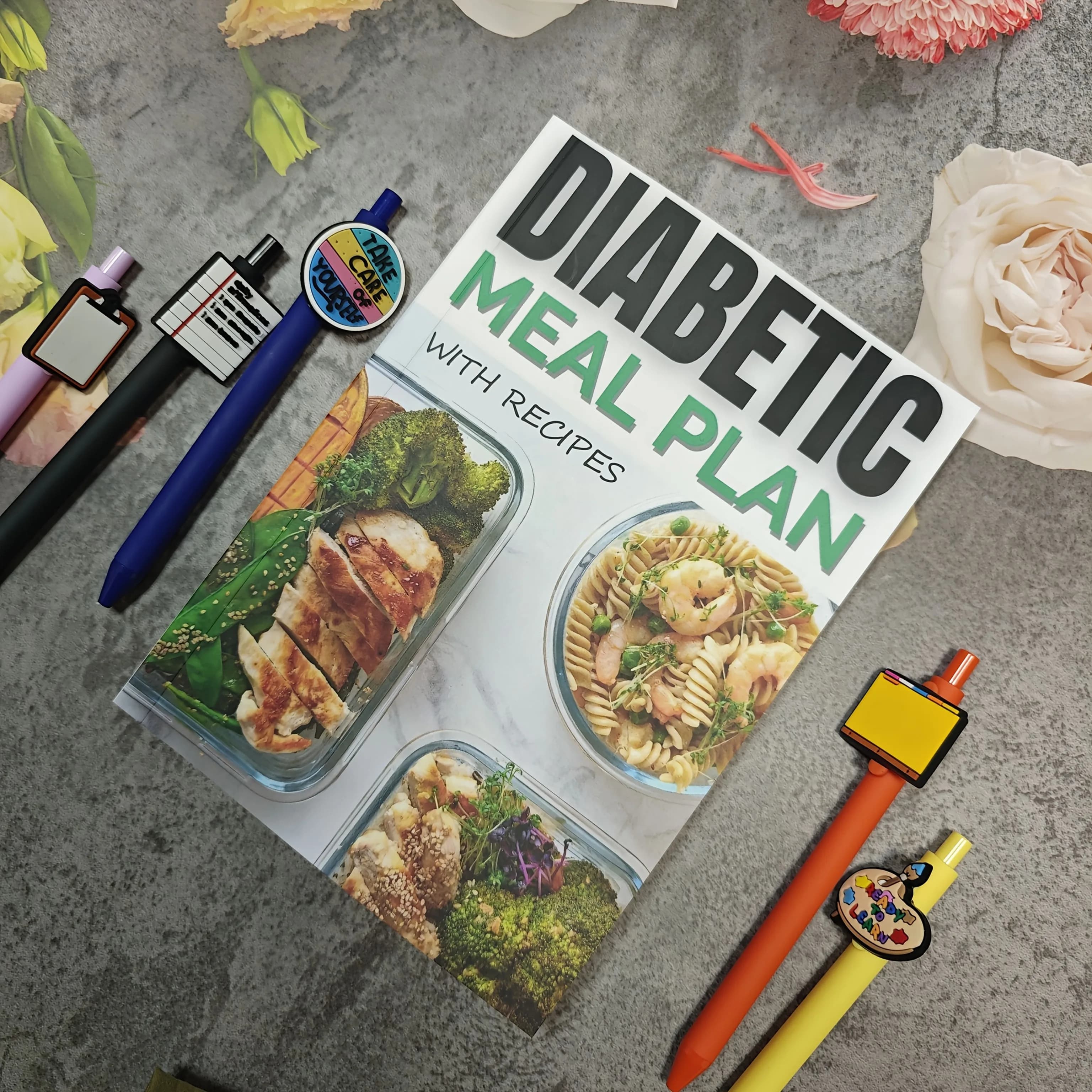 Plan repas diabétique A5 de 91 pages avec recettes, liste des aliments pour diabétiques et planificateur de repas, tableau des aliments pour diabétiques de type 2