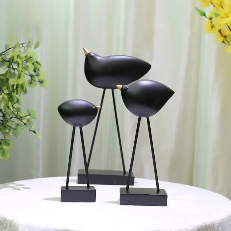 Statue de chiffre d'oiseau européen en résine