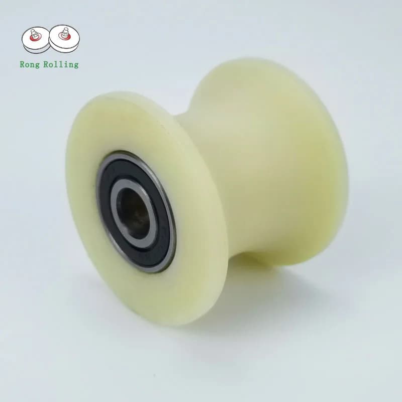 Rouleau coulissant en nylon rainuré