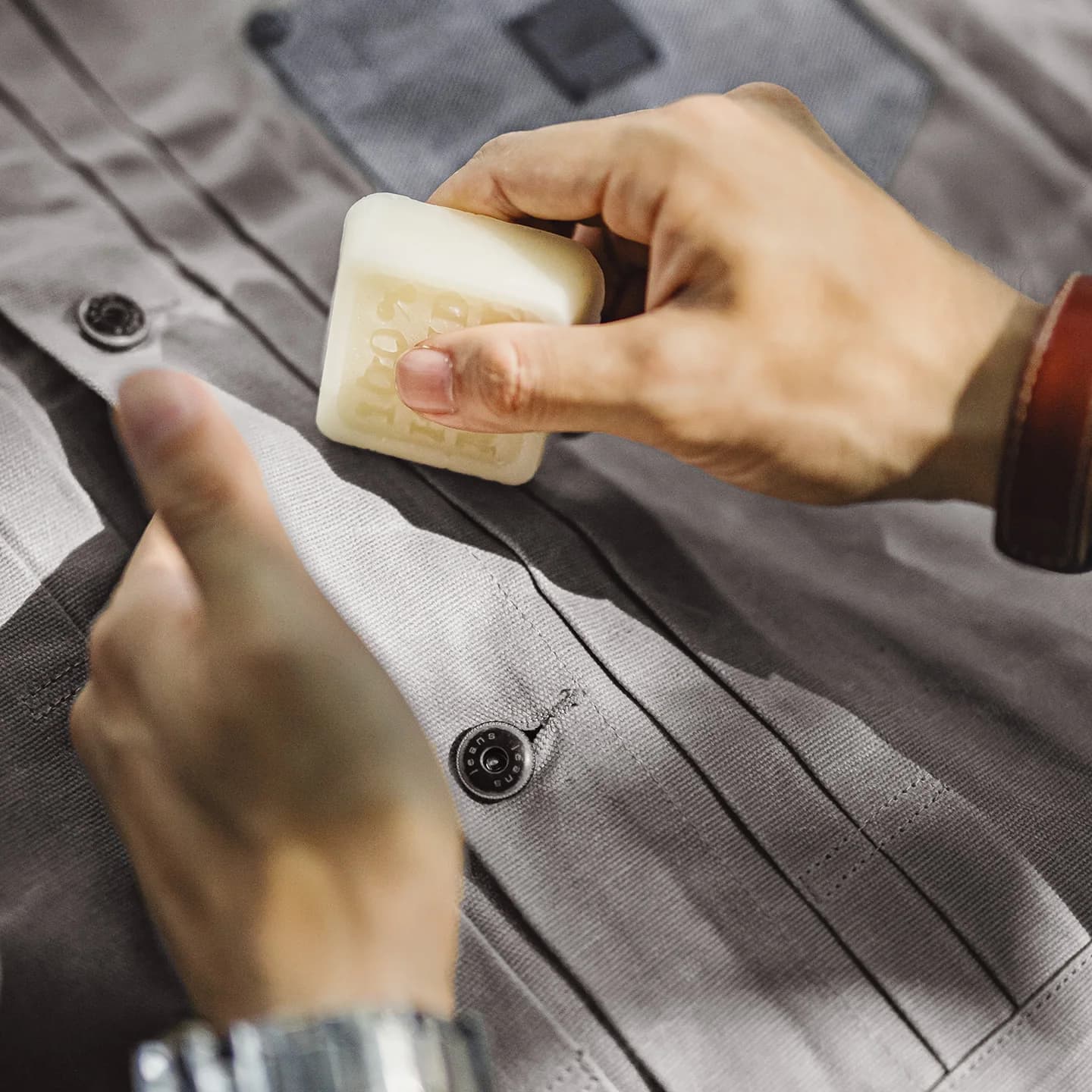 Maden – veste cirée à l'huile Vintage pour hommes, manteau de chasse imperméable en V, Double plis, vêtements d'extérieur en toile grise avec poches plaquées pour l'automne
