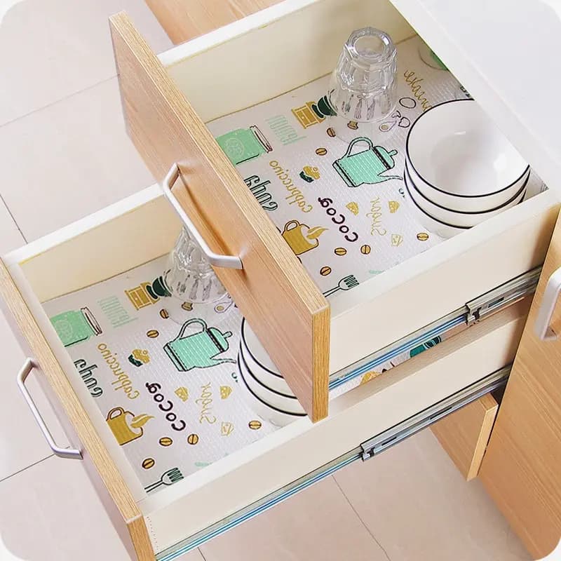 Autocollants de cuisine imperméables à l'huile épaissie, peut couper des polymères de table, doublures d'étagère d'armoire, napperon de planche de Chi de bande dessinée, proximité des wers, 1 rouleau