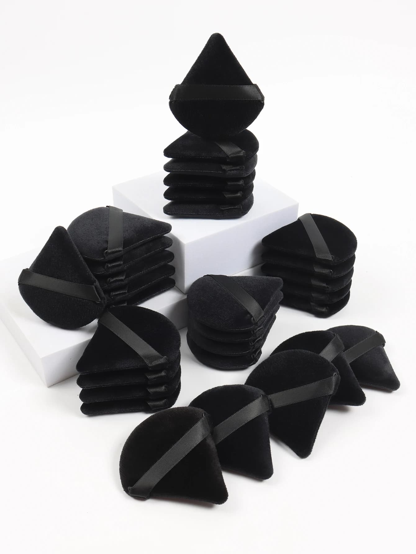 Triangle noir bouffée de poudre éponge de maquillage pour le visage doux velours cosmétiques bouffée mélangeur beauté fond de teint maquillage éponge accès au maquillage