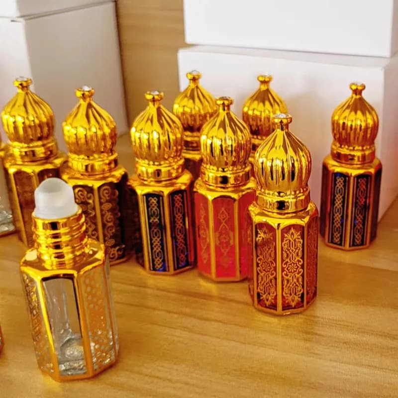 10/30/50pcs vide 12ml bouteille à bille bouteilles de parfum verre coloré bouteille d'huile Attar bouteille d'huile essentielle avec rouleau/bâton
