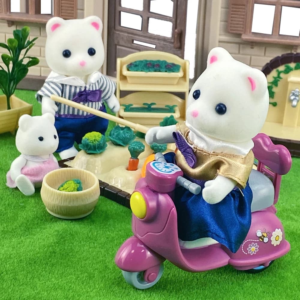 Berry couleur moto 1/12 dessin animé Q tirer voiture forêt famille maison de poupée meubles miniatures Playhouse pour fille jouet cadeaux
