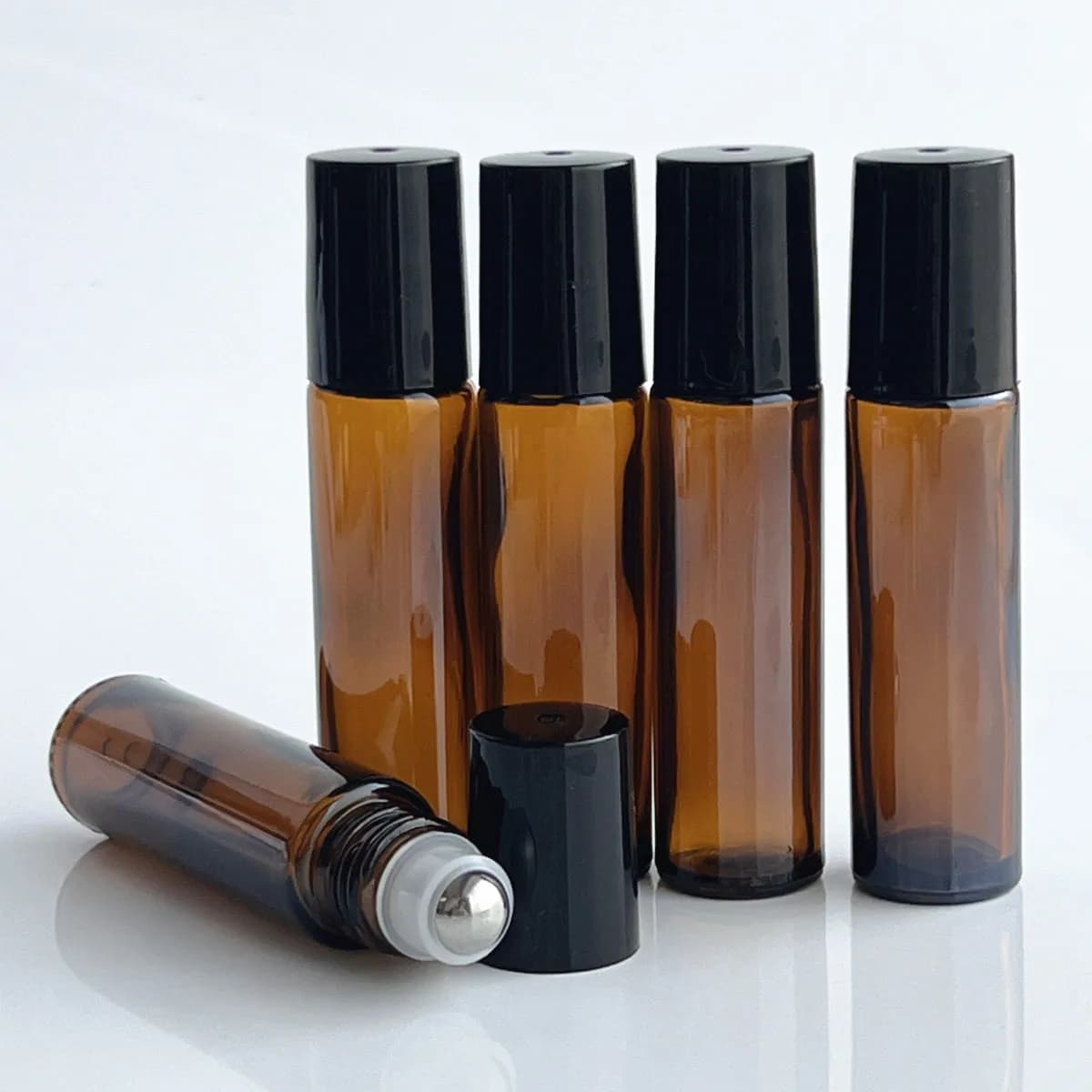 Lot de 5 flacons roll-on vides de 10 ml en verre ambré épais avec bille roulante en acier pour huiles essentielles et parfums – Recharge aromathérapie
