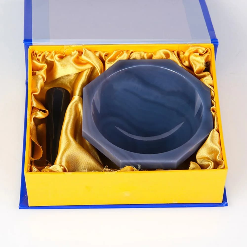 Le mortier d'agate naturelle est livré avec une tige de mortier assortie, bol de broyage de 30 à 90 mm de diamètre intérieur