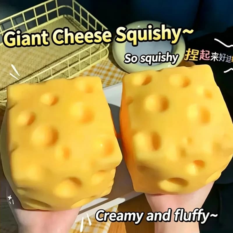 Jouet géant en forme de fromage à presser
