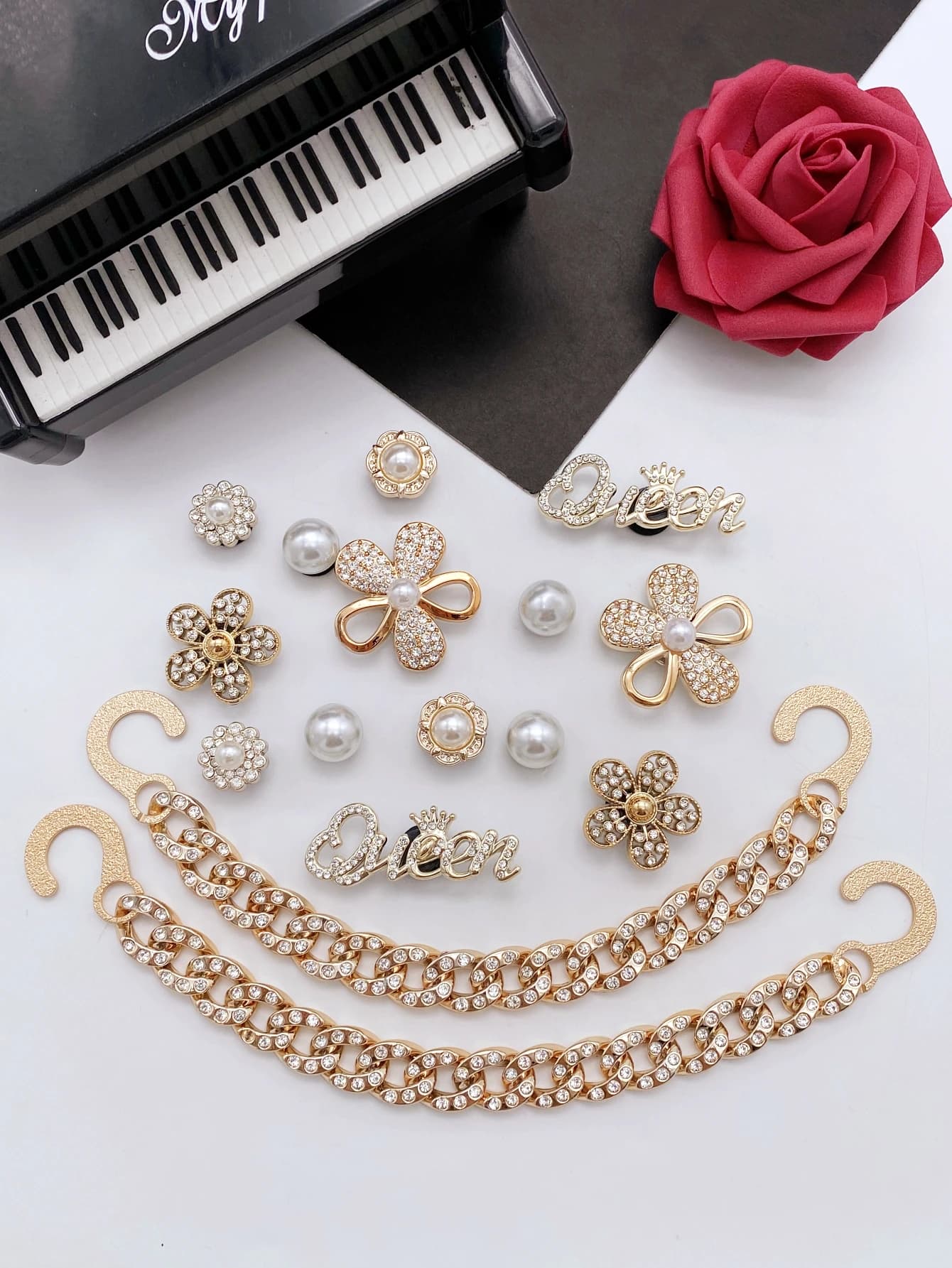 16 fleurs doubles dorées à la mode
