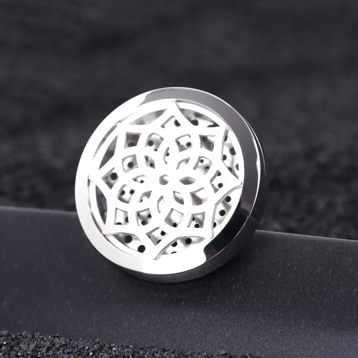 Diffuseur de parfum pour voiture en acier inoxydable 316L, motif tournesol, avec 10 tampons de rechange en feutre lavables pour une fraîcheur durable
