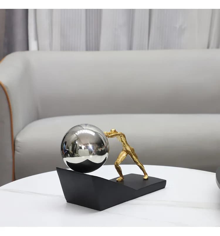 Poussant la boule personnage résine Sculpture bureau décoration ornements figurines mythiques Sisyphus poussé la Statue de pierre roulante