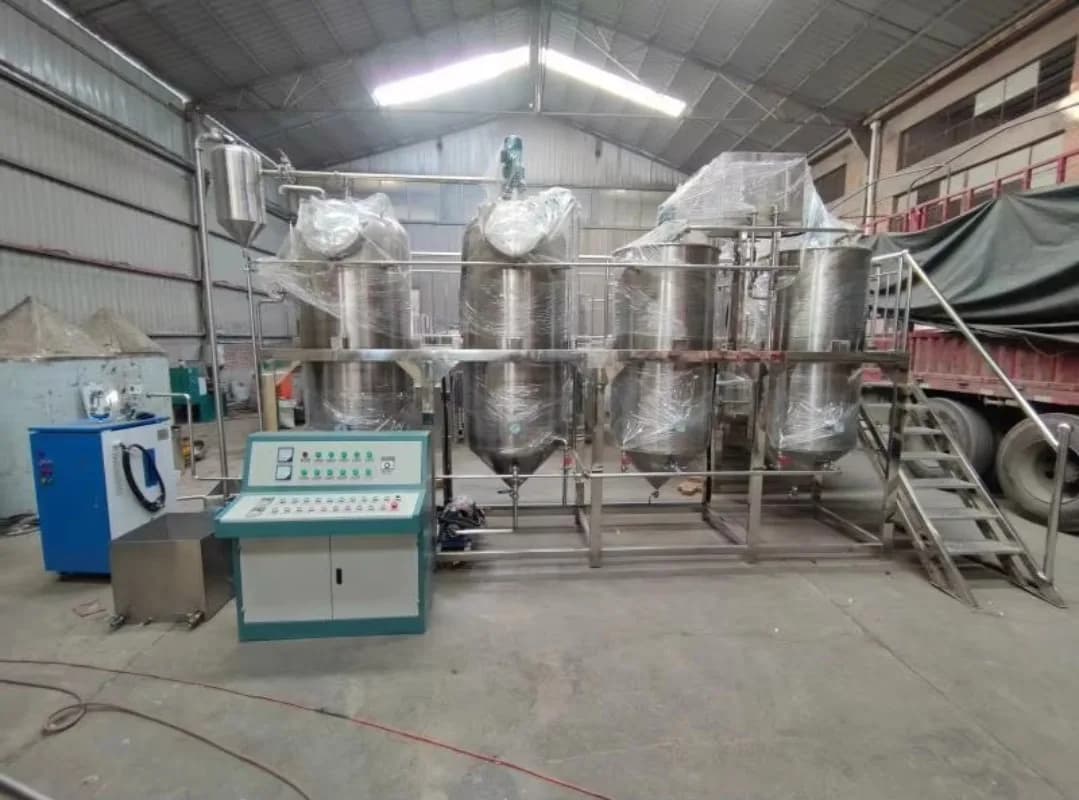 Ligne de production d'huile industrielle personnalisée 50-100TD, équipement de fabrication d'huile comestible à grande presse pour le traitement des graines de tournesol et de coton