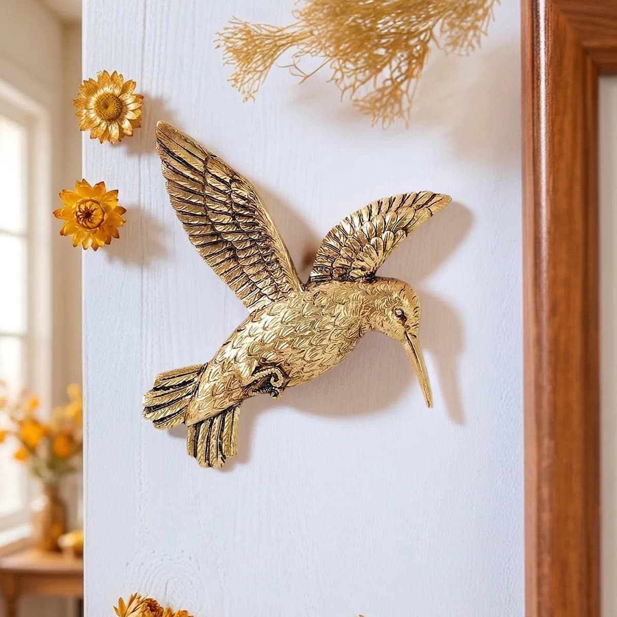 Décoration Murale Rétro en Résine Colibri Doré de Luxe Européen