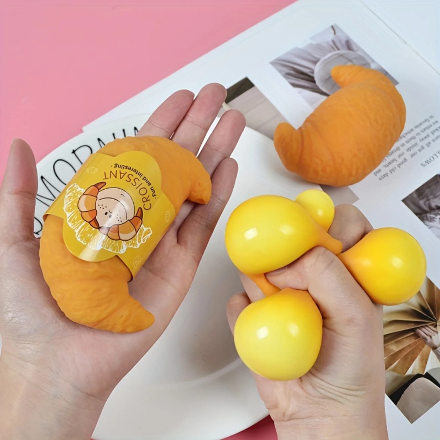 Jouet Squishy Croissant Réaliste à Remontée Lente, Anti-Stress en Forme de Pain Moelleux pour Bureau