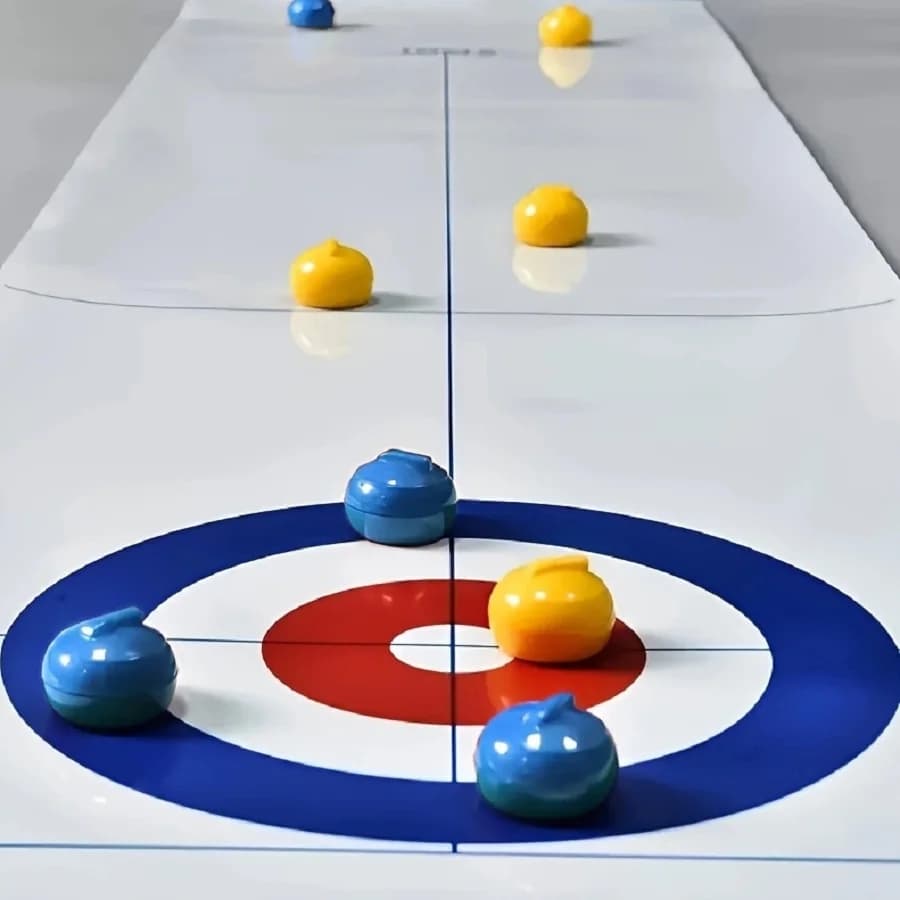 Le jeu de curling de table convient aux adolescents ou aux adultes