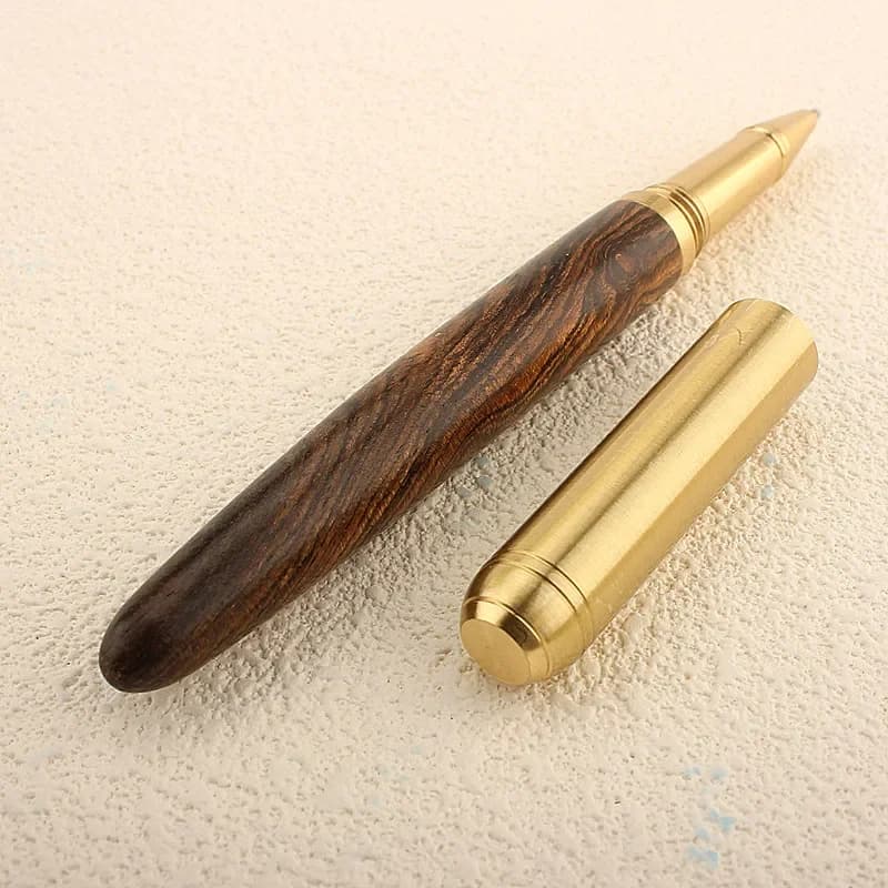 Stylo à bille rétro en métal, 0.7mm, stylos d'écriture en bois pour étudiants, stylos de calligraphie artistique, cadeaux d'affaires, fournitures de papeterie