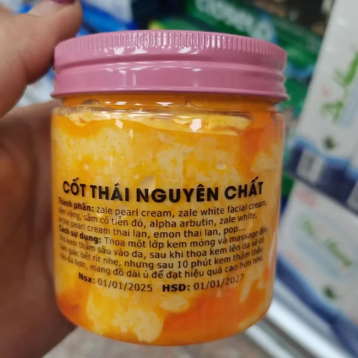 Lotion nourrissante hydratante pour peau sèche, hydratation longue durée, peau lisse et soyeuse, Kem Cot Thai Vang Cao Cap 200g