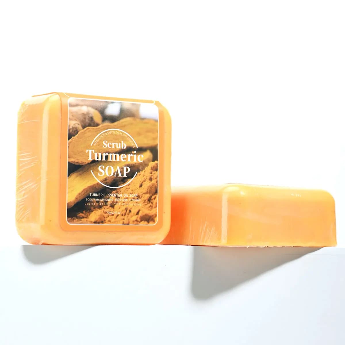 Le savon nettoyant aux huiles essentielles de curcuma contenant l'acide citrique Vc peut nettoyer en profondeur et éclaircir la peau, c'est un savon jetable