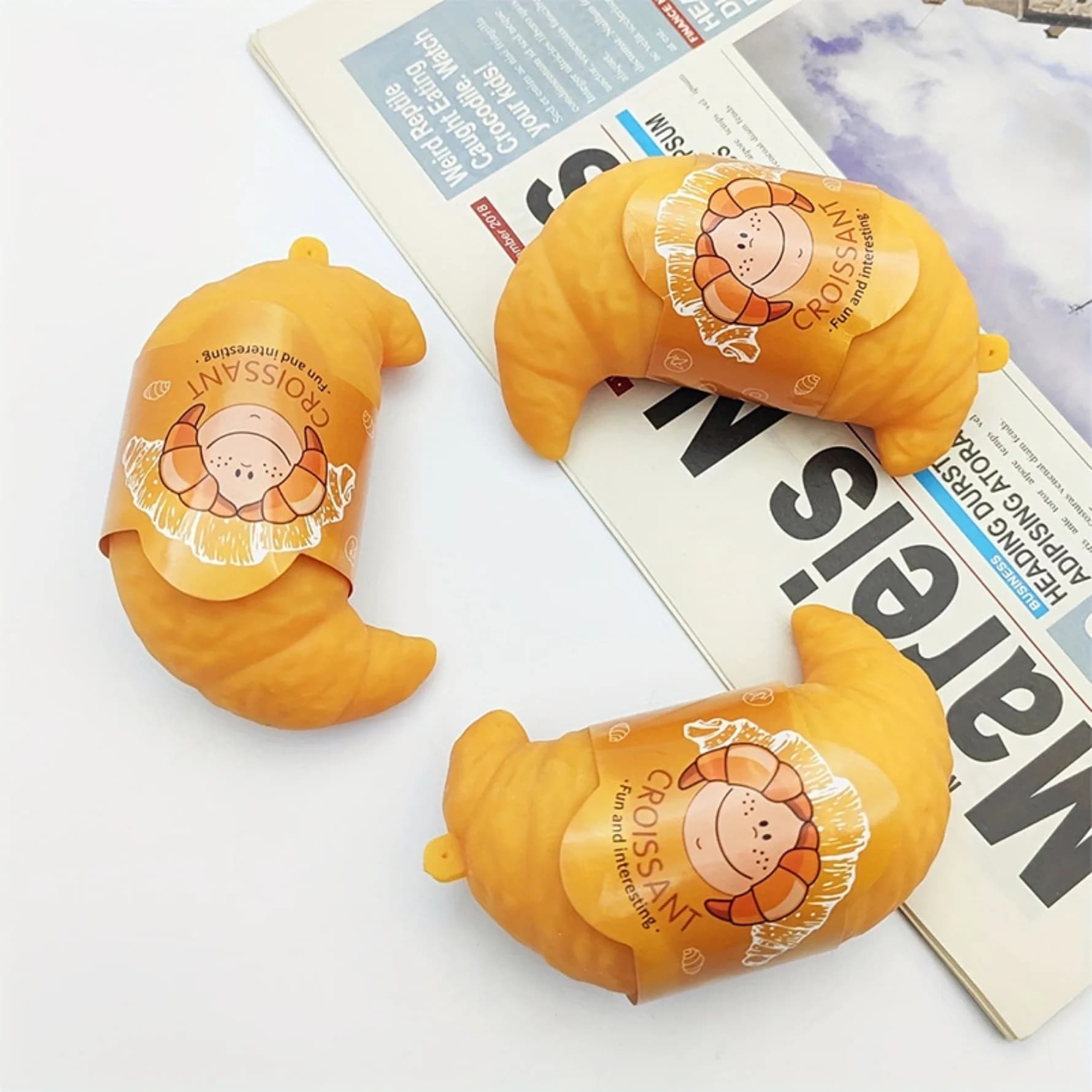 Jouet Squishy Croissant Réaliste à Remontée Lente, Anti-Stress en Forme de Pain Moelleux pour Bureau