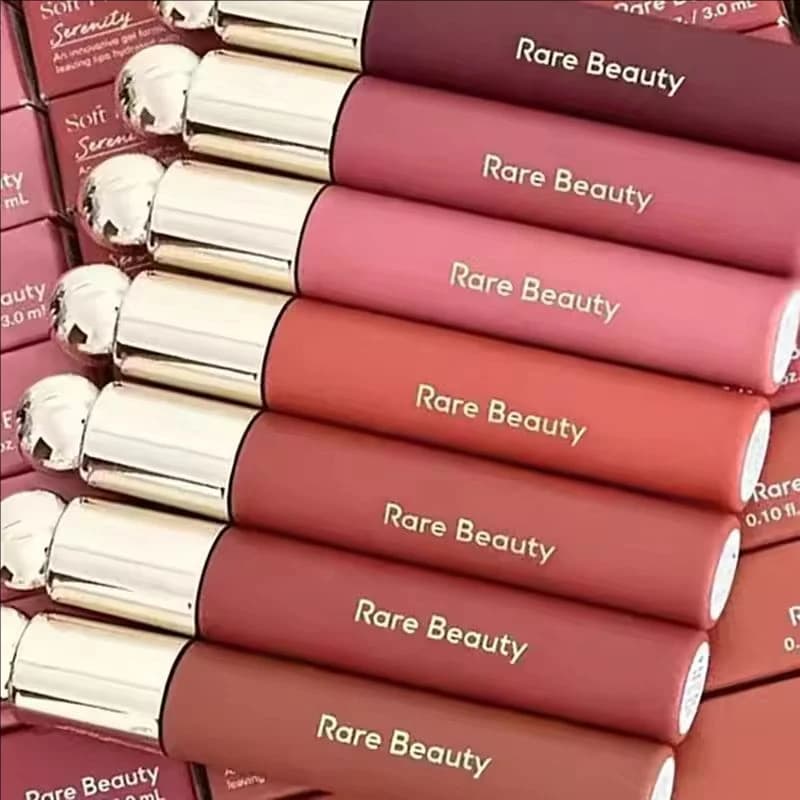 Rare Beauty Gloss à lèvres, blush et illuminateur, éclaircissant et rehausseur de couleur, Happy Hope Joy Love Lucky, maquillage, emballage exquis