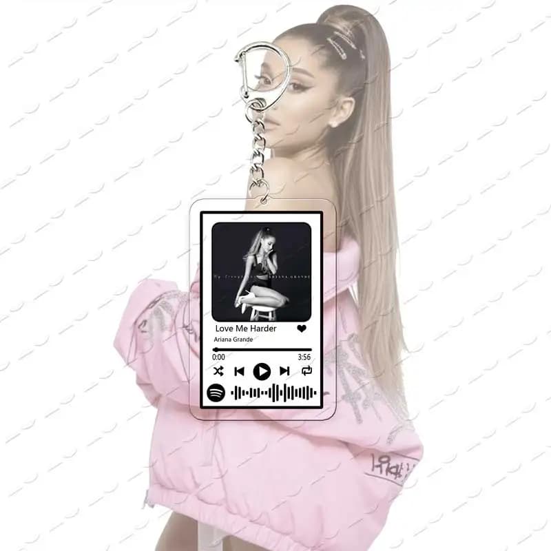 Porte-clés populaires Ariana Grande : Code de playlist musical Into You Love Me Harder pour sacs d'accessoires, cadeaux pour fans