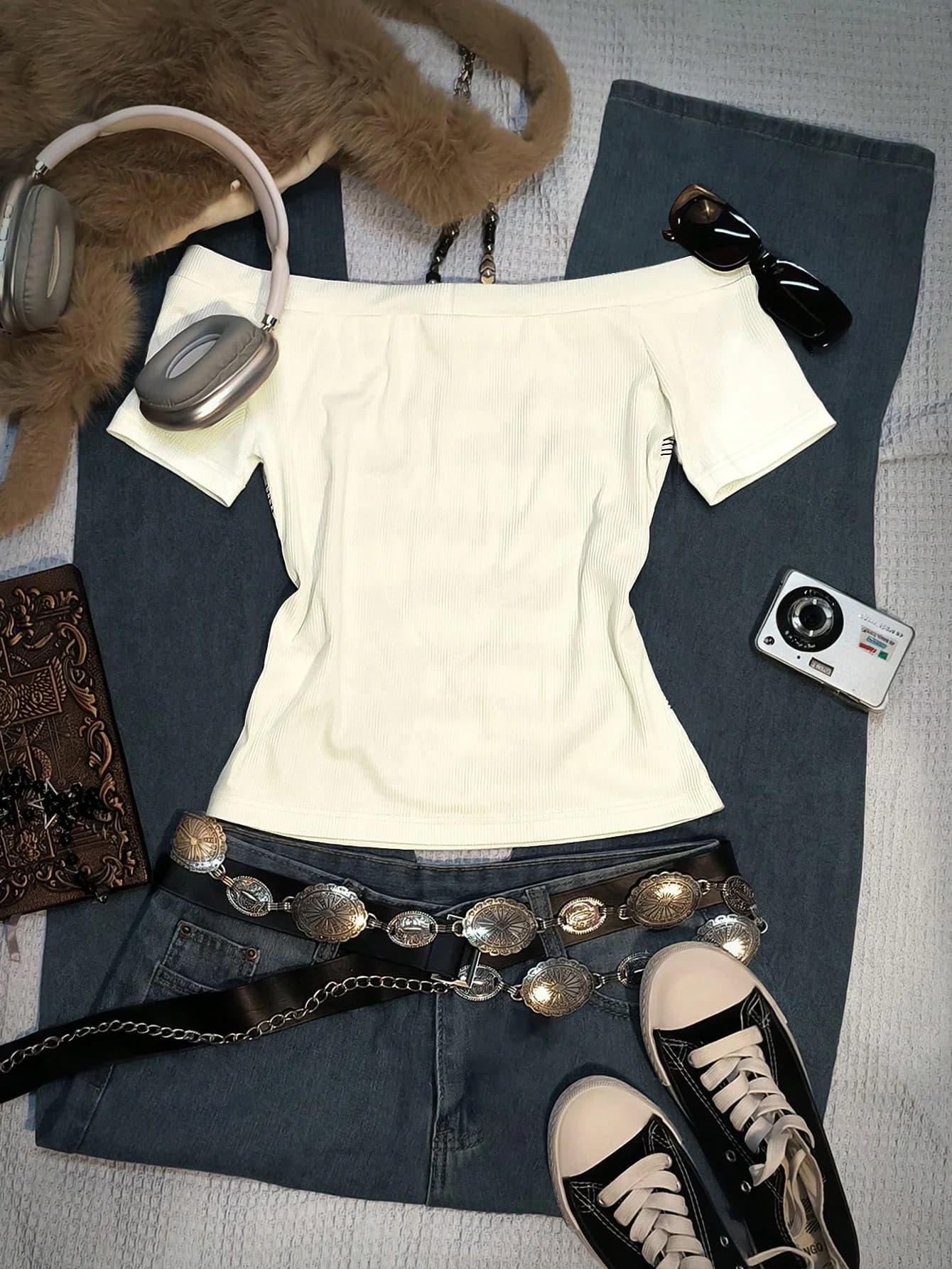 T-Shirt rétro à manches longues et épaules dénudées pour femmes, ajusté, orné d'une impression de notes musicales, à la mode, Style rétro Y2K, haute qualité