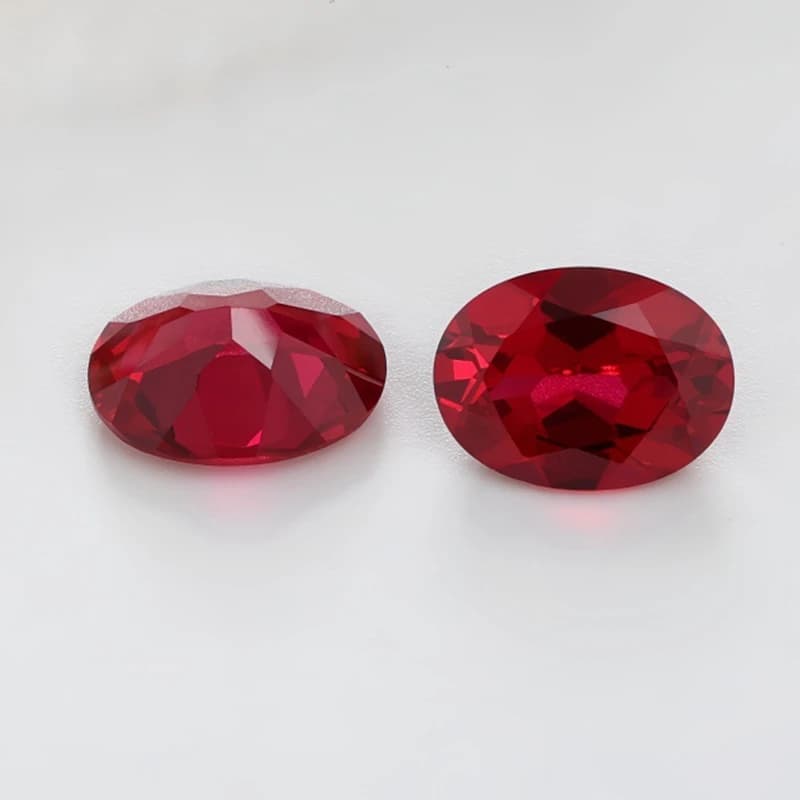 Pierre précieuse en rubis de qualité AAAA+ ovale facettée 13×18mm 16,0ct VVS pour la fabrication de bijoux, la collection ou la sertissage