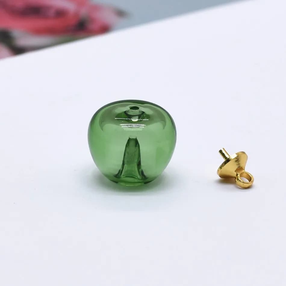 Bouteille en verre de pomme de couleur, pendentif diffuseur de parfum, huile essentielle rechargeable, aromathérapie avec bouchon de perles pour la fabrication de bijoux, 1 pièce