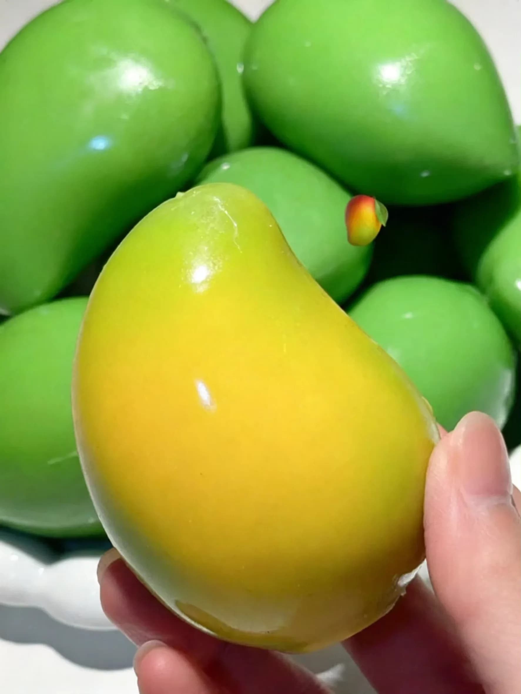 Balle anti-stress artisanale en forme de mangue croustillante, jouet fidget, balle à presser croustillante, blocs ronds rembourrés, jouets
