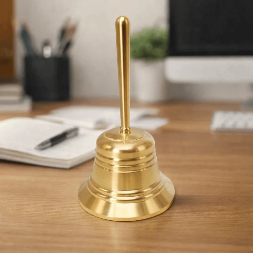 Cloche de service vintage en laiton massif, sonore et polie, avec son clair et net, pour salle à manger et réception
