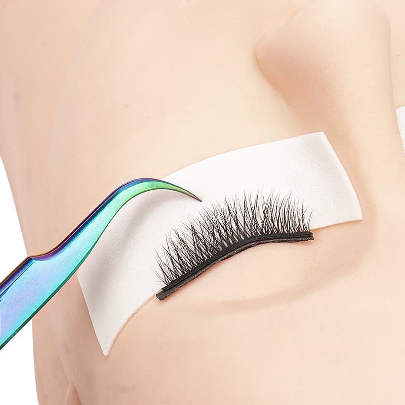 Rouleau de ruban adhésif pour les yeux, patchs sous les yeux, coussinets en gel, autocollants d'extension de cils, accessoires de maquillage, 110 pièces