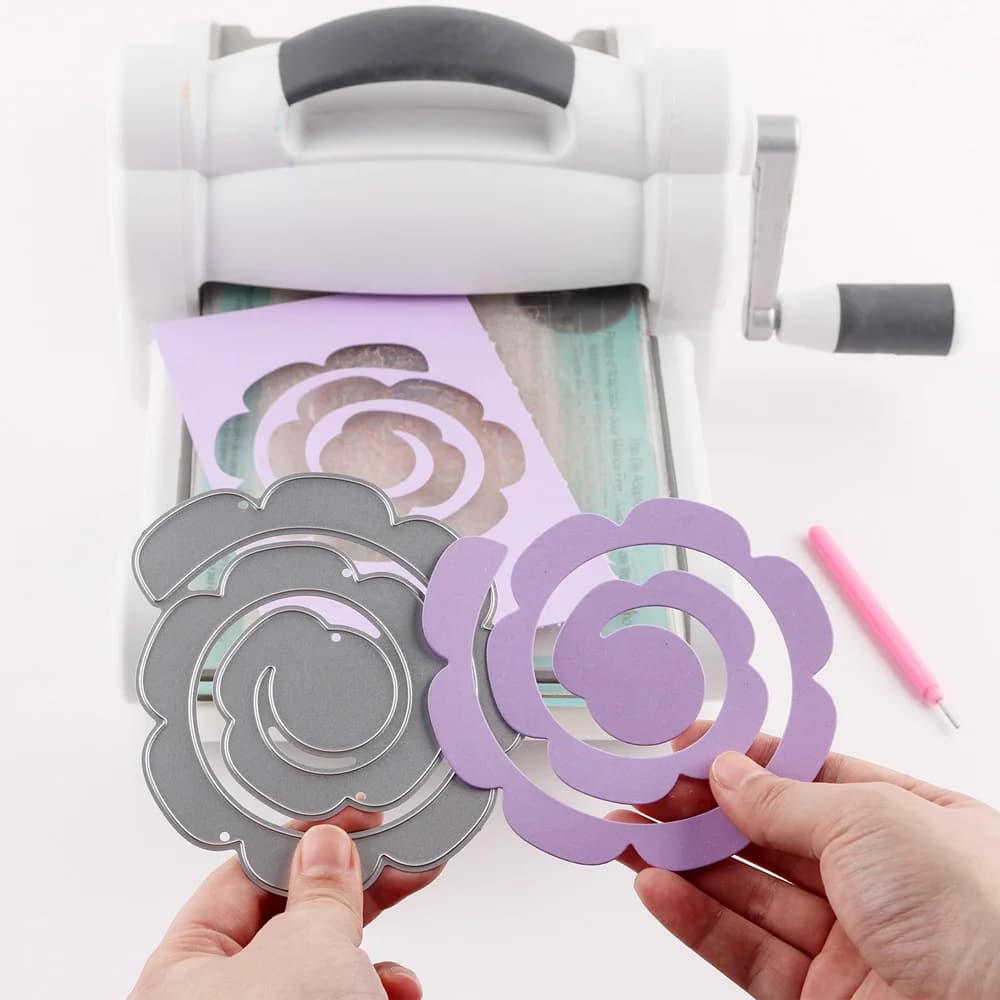 Grand ensemble de matrices de découpe en métal à bord de fleur roulé, guirlande de roses roulantes en spirale 3D, pour bricolage, fabrication de cartes en papier pour la fête des mères