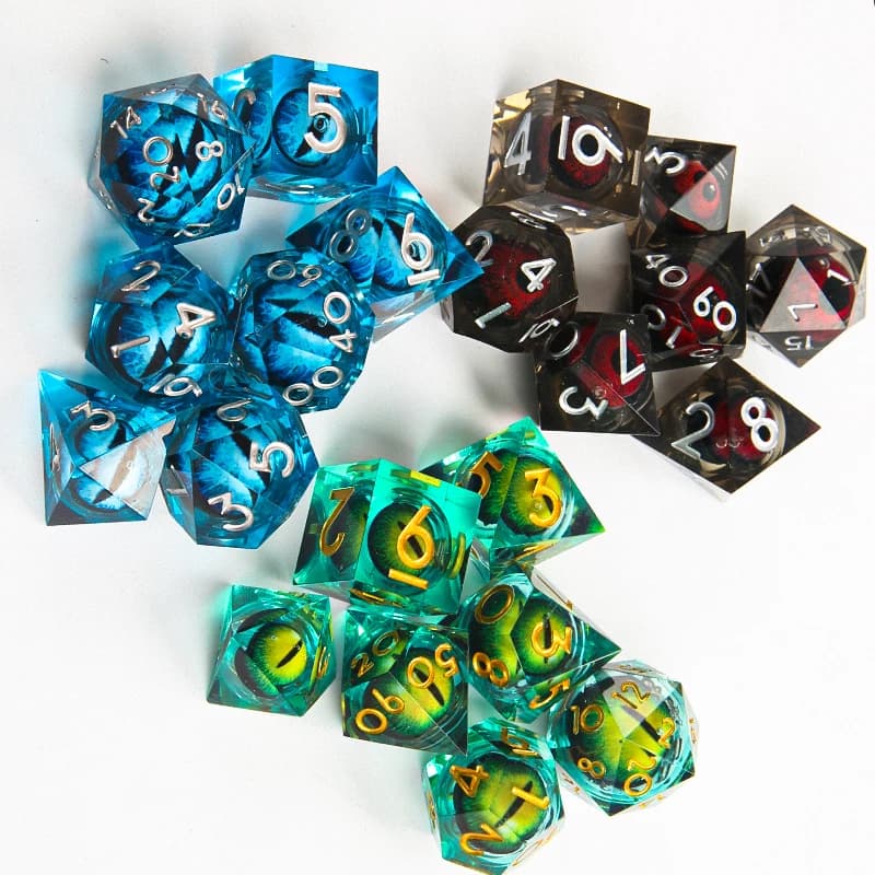 Jeu de dés D & D à noyau liquide DND