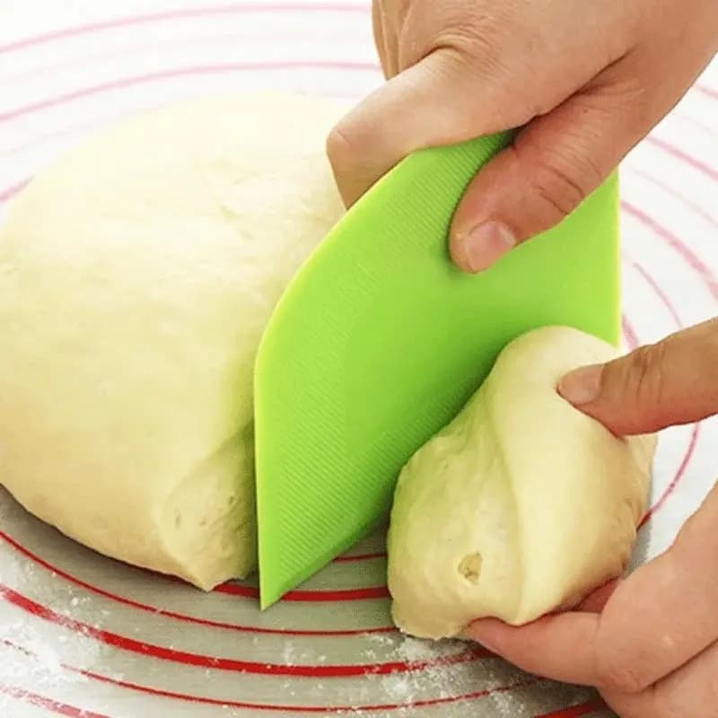 Spatule en plastique pour crème à gâteau, couteau à pâte, grattoir à poupée avec bord lisse, outils de cuisson, 1 pièce