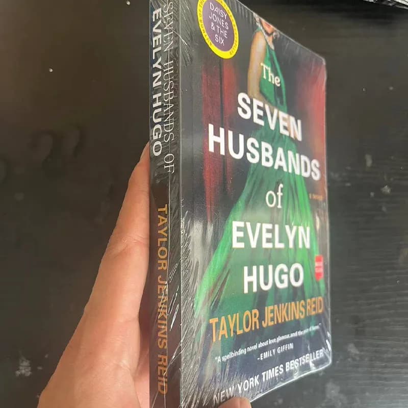 Roman d'histoires des sept maris d'Evelyn Hugo, en anglais
