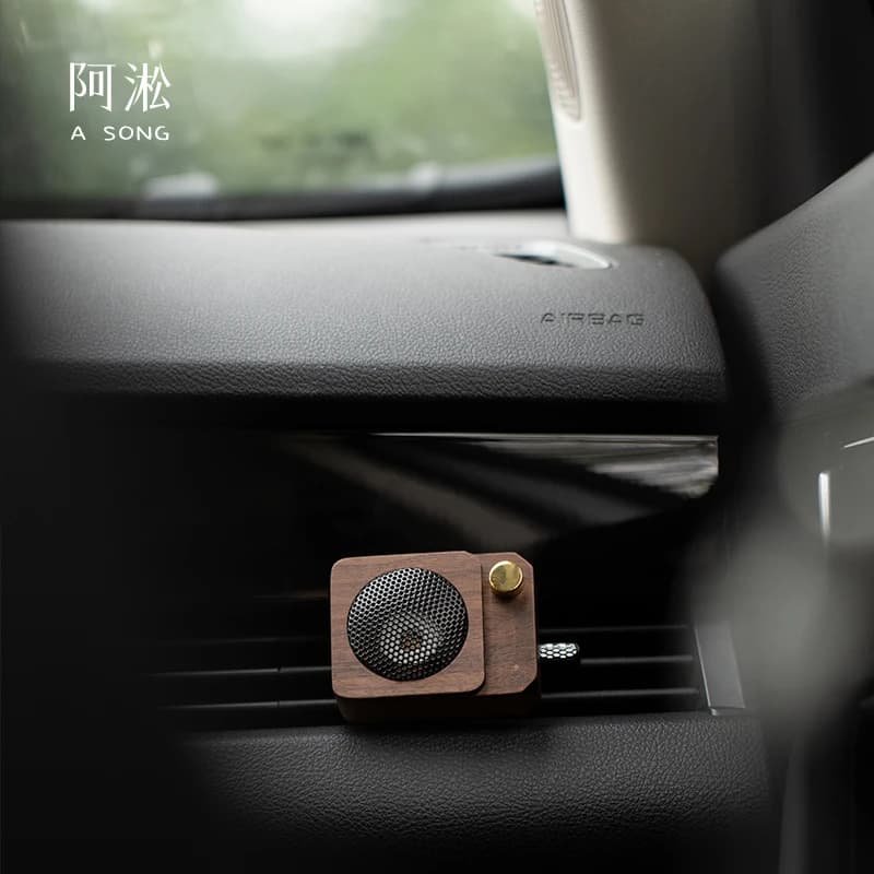 Diffuseur de voiture en bois d'aromathérapie décoratif hors tendance, sens avancé