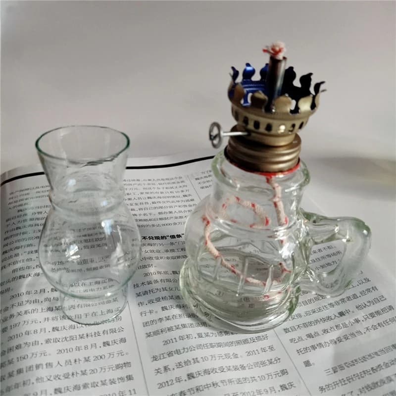 1 lampe à huile rétro coupe-vent avec couvercle en verre, adaptée à l'éclairage d'urgence et à la décoration intérieure