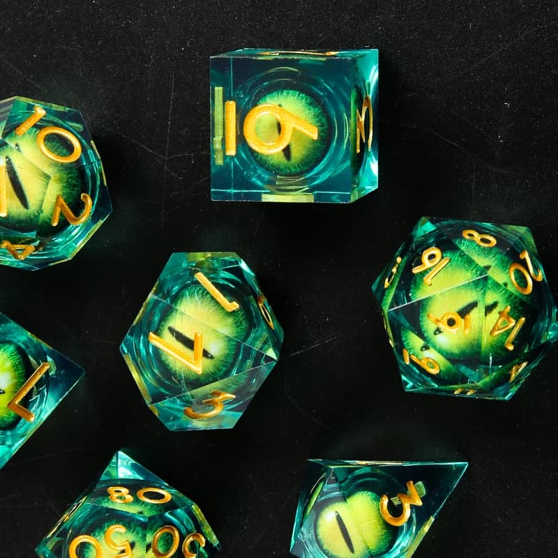 Jeu de dés D & D à noyau liquide DND