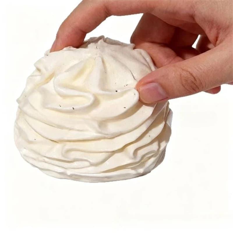 Jouet à presser en forme de rouleau de crème à récupération lente