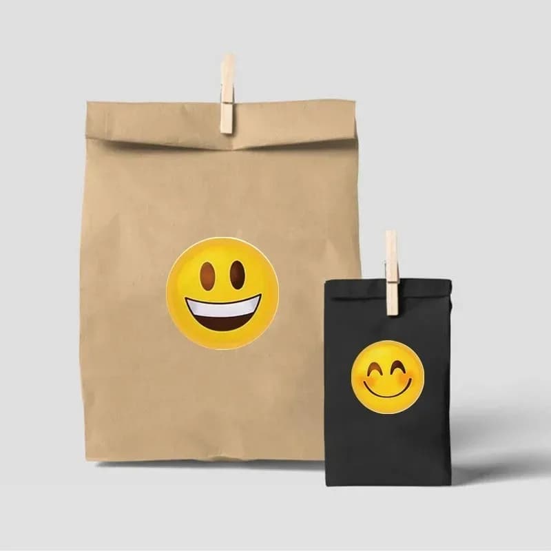 1/2 rouleau de stickers emoji souriants, autocollants inspirants pour enfants, emballage extérieur créatif mignon et amusant, autocollant cadeau