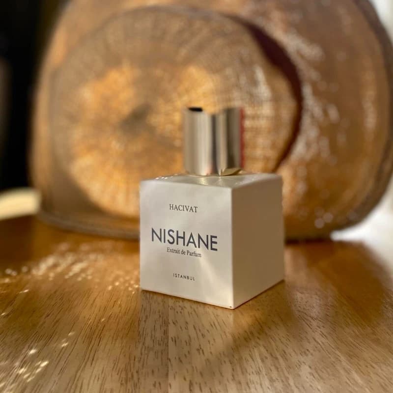 Parfum Oud Fruité 100ml pour Femmes et Hommes, Fragrance Raisin Ananas, Longue Durée, Bois d'Agar Arabe, Ambre, Parfum, Vaporisateur Corporel, Déodorant